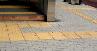 Тактильная плитка ПВХ в Череповце - купить от 715 руб. в ТротуарнаяПлитка