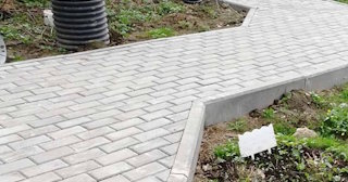 Профессиональная укладка брусчатки в Череповце в октябре