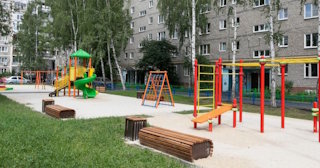 Благоустройство детской площадки во дворе от 1942 руб. в Череповце
