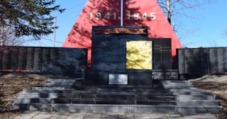 Профессиональное благоустройство памятников в Череповце в октябре